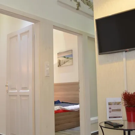 Nn Apartmanette *