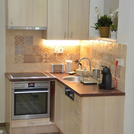Διαμέρισμα Nn Apartmanette *